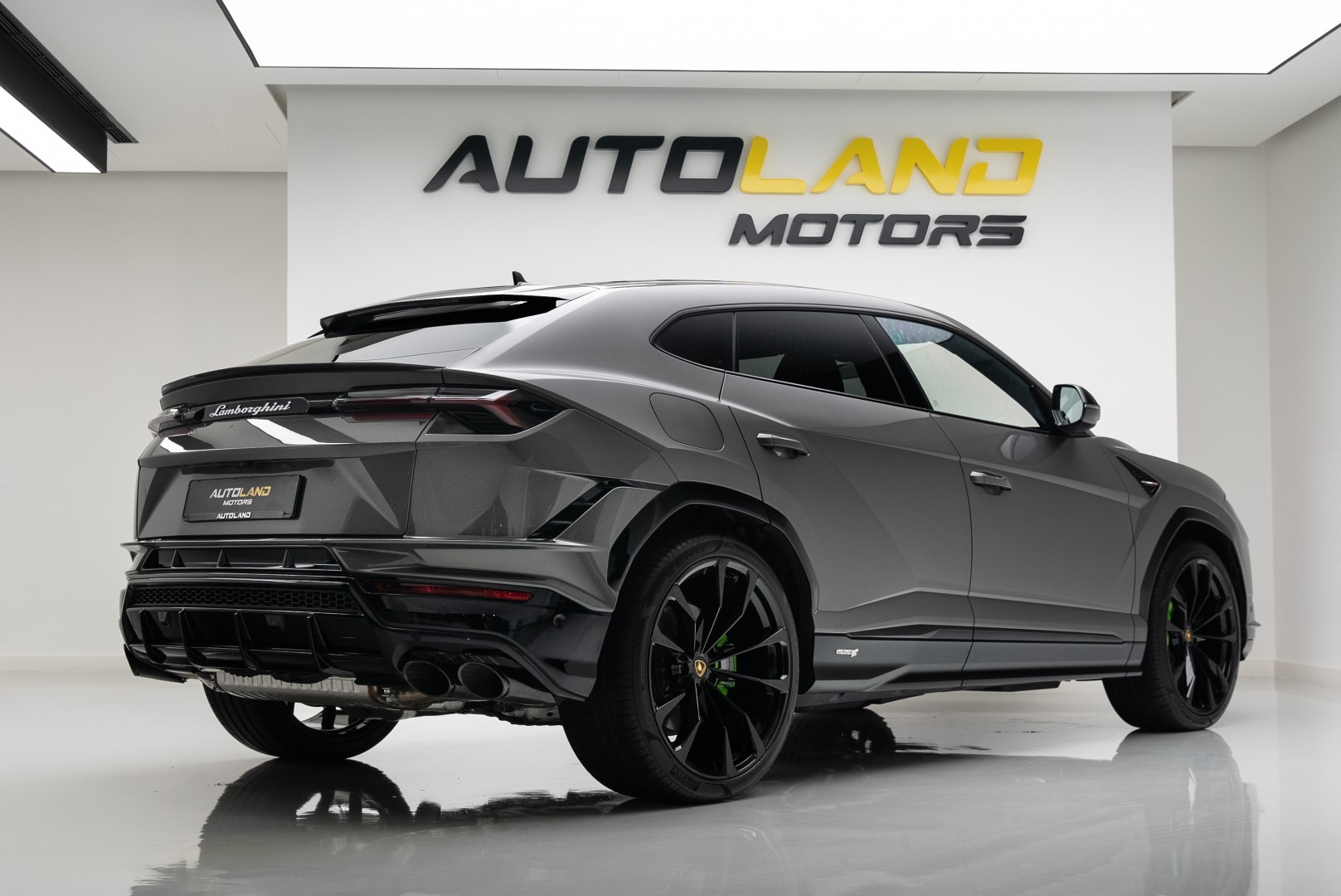 2023 LAMBORGHINI URUS S. HIGH SPEC.